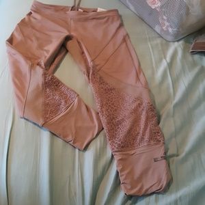 Yoga cropped leggings